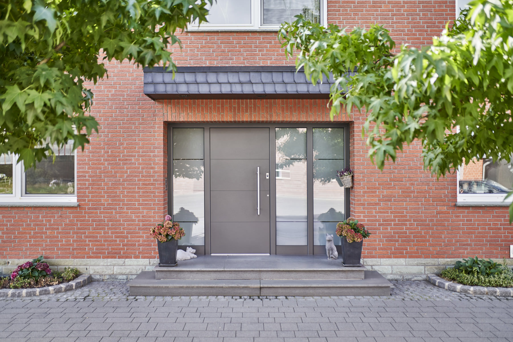 Neue Haustür fördern lassen durch BEG bzw. BAFA